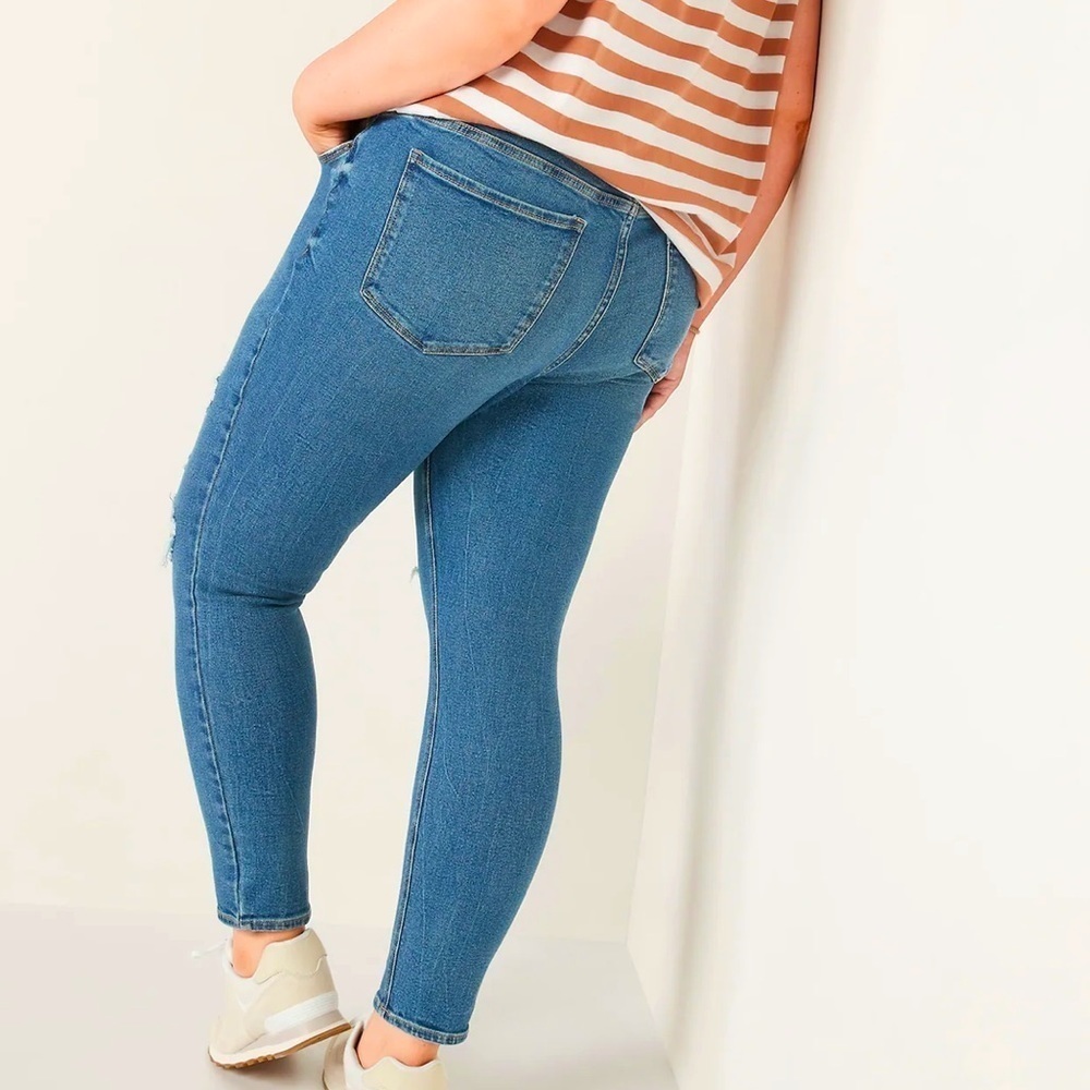 NWT OLD NAVY Mid-Rise Distressed Rockstar Super Skinny Jeans Size 2 - Picture 2 of 7